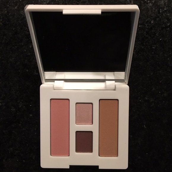 Clinique Eye Shadow & Blusher & Bronzer - Mirror Compact - Picture 1 of 4